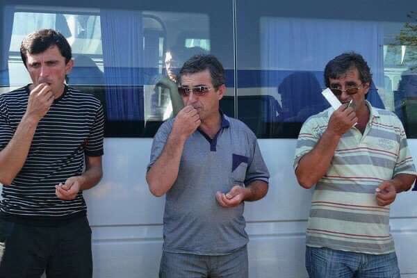 Ben twitleri okumaya geldim..  #yks2020