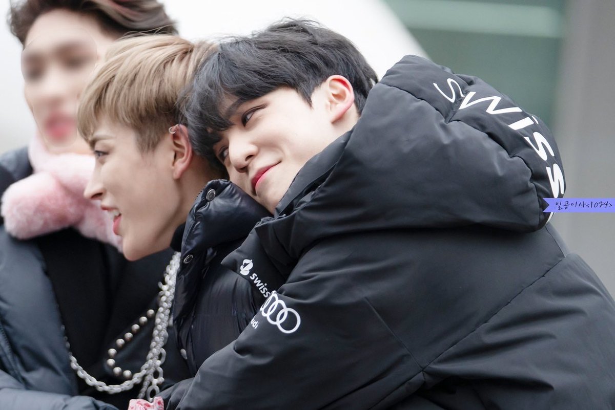 Am I crying? YesAre you crying? Probably;A cuddly thread I made accidentally  @ATEEZofficial  #ATEEZ    #에이티즈    #ATINY