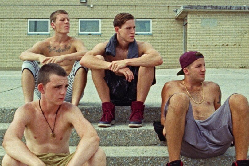 fffest__'s tweet photo. 𝒮𝓉𝓇𝑒𝒶𝓂𝒾𝓃𝑔 𝒾𝓃 𝒾𝓈𝑜𝓁𝒶𝓉𝒾𝑜𝓃: guest curator @erickohn recommends BEACH RATS (2017) dir. Eliza Hittman - Cinematography by Hélène Louvart - Stream on Hulu https://t.co/svpLkBrmOM