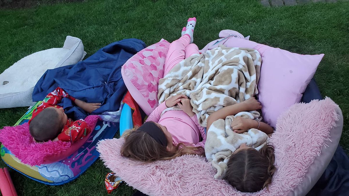 PeterAbbarno's tweet photo. Family movie nights in the backyard! Positive family time & experiences is more important now than ever. The news often highlights the worst, so show your family the best. #FamilyFirst #BuildStrongFamilies https://t.co/TIWloh1xFe