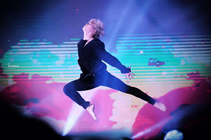 mikrokosjams's tweet photo. Jimin's passion says it all

@BTS_twt
#BeFairToJimin https://t.co/VAa0HonlOl