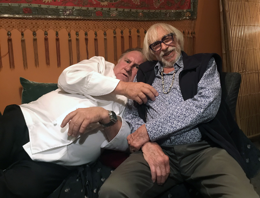 PierreRichardPR's tweet image. Amis pour la vie, amis pour le vin🍷
#GerardDepardieu #PierreRichard