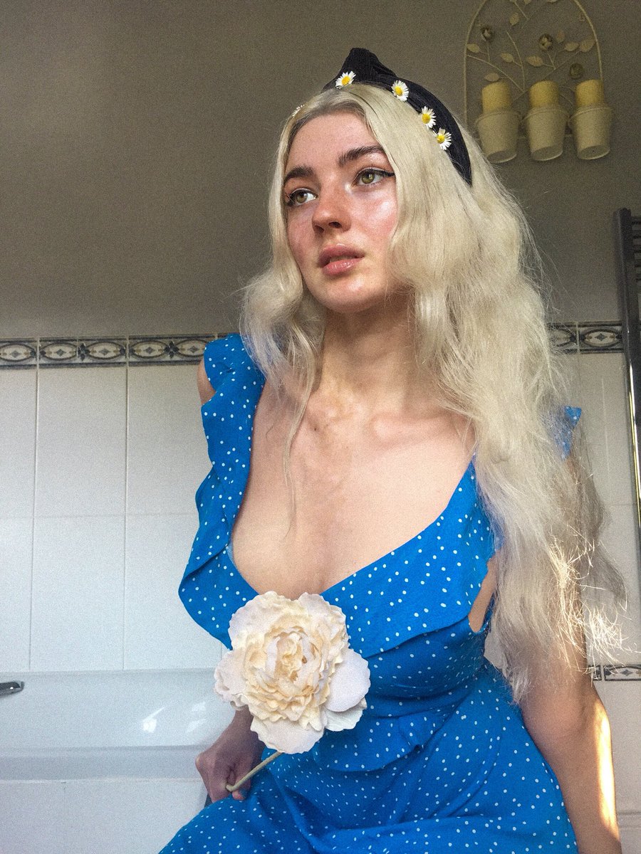 Freya tweet media