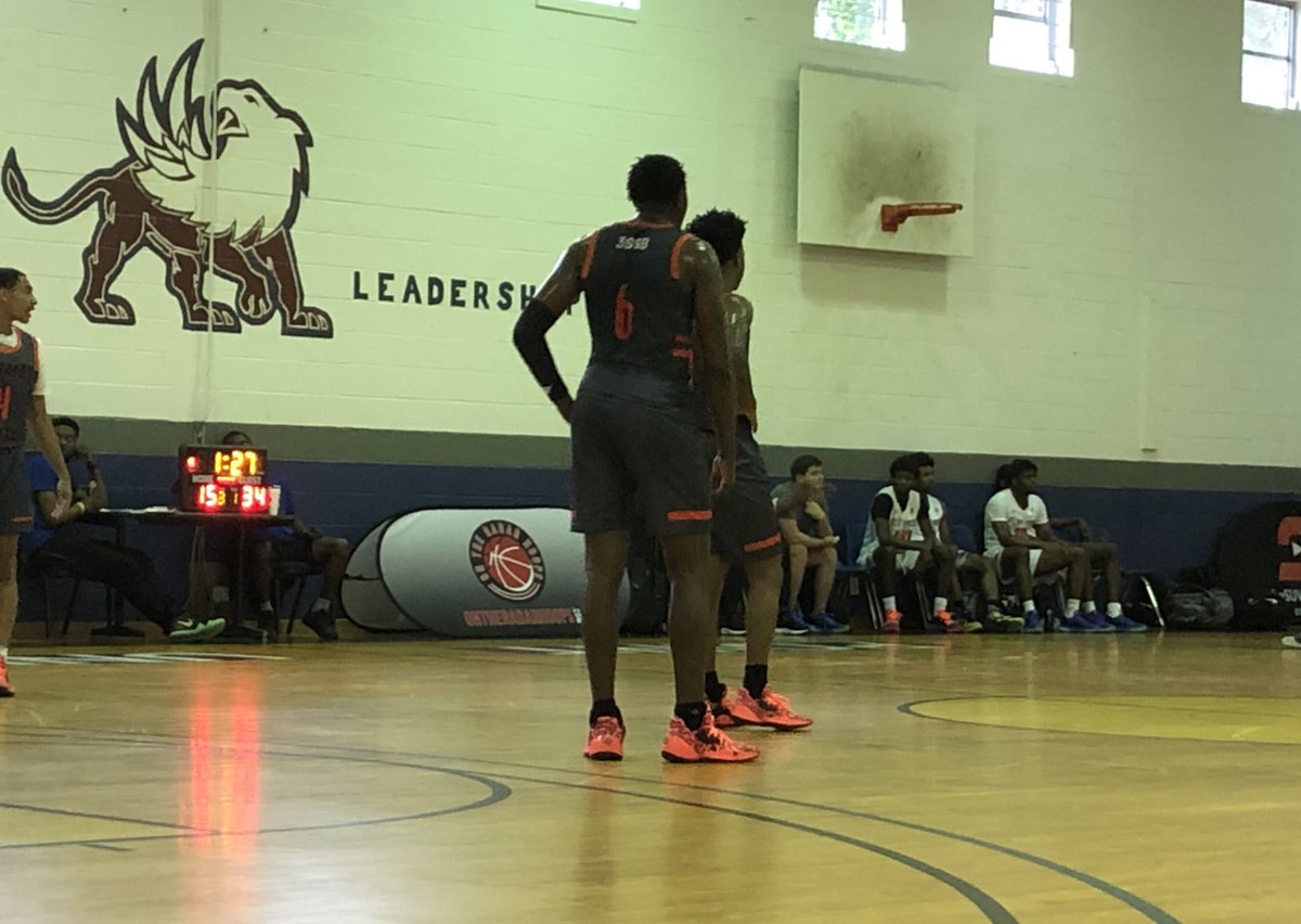 TMarkwith14's tweet image. Standouts for @gameeliteatl vs. Atlanta Xpress (70-37 W):
Ja’Heim Hudson-19P 5R 2B

Kaleb Washington-13P 3R

Korey Richardson-10P 7R 4A 

Christian Wright-9P 6R 2A

George Pridgett-9P 2R 3A

Garrison Powell-7P 2R 3A