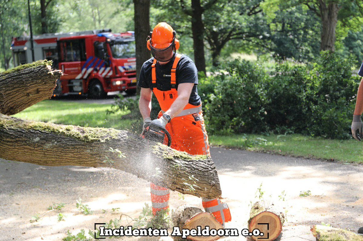 Melding brandweer John F. Kennedylaan Apeldoorn
