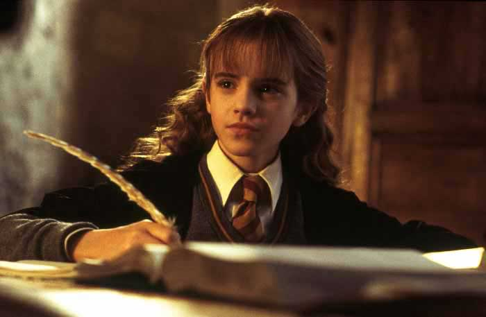 PotterheadPosts's tweet photo. JK Rowling has said that Hermione is a borderline genius. https://t.co/BCbHbshPAw