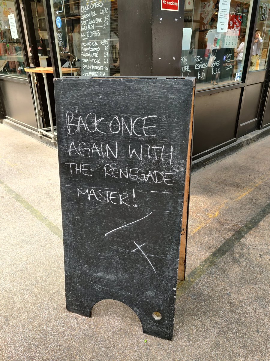 moghraby's tweet image. Oh YES they are!!! 👏🥳☕
@Fed_Coffee back &amp;amp; on form with fab #flatwhite @curveroasters 
Just the right medicine before heading to @MaudsleyNHS for oncall assessment! 
#weekendFun #NHS
