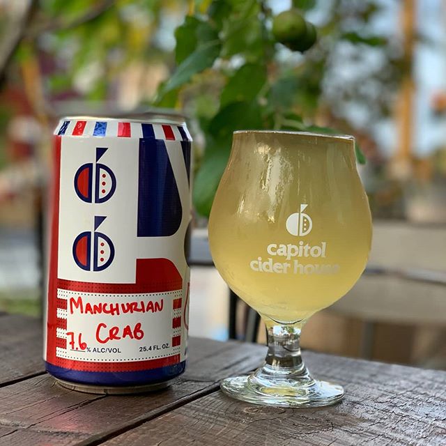 CapCiderHouse's tweet image. 🥂 BRAND NEW CIDER --&amp;gt; Manchurian Crab 🥂 Semi-dry single varietal #cider featuring Manchurian #crabapples fermented &amp;amp; aged in our #pommeau barrels. Very juicy with fresh clementine aromas. 7.6% ABV