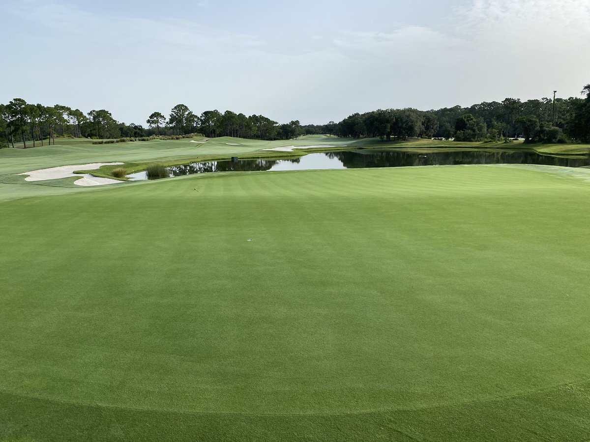 StephenTucker7's tweet photo. Warm in Central Florida this week but the golf course @FSOrlando is handling it well! Aerification and 10”deep drill coming on the 6th! https://t.co/sUizoPuoPW