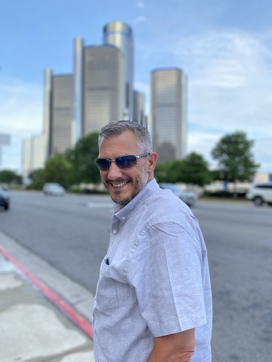 kate peterson tweet media