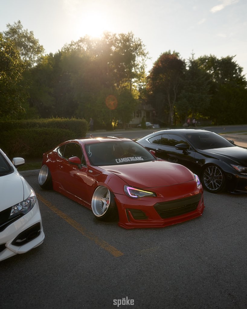 JustinPickup's tweet photo. Last night I hosted a meet: 100+ cars showed up. Everyone was respectful, no burnouts, 2 step, nothing! The officers who showed up not only talked with us about our cars, but not a single ticket was given. Amazing Real enthusiasts do NOT condone street racing and takeovers. https://t.co/c7YUnlIQge