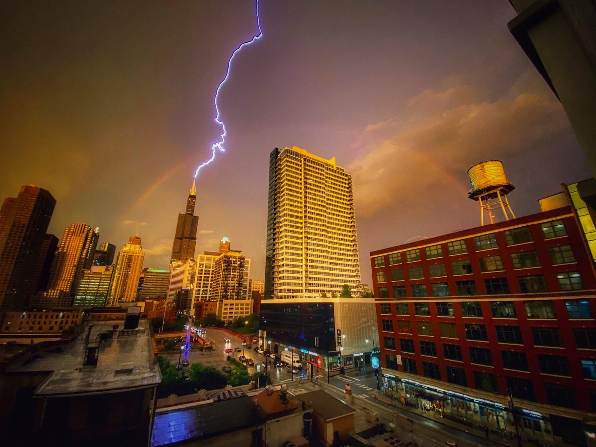 ryjack5's tweet image. Shot last night from my neighbor