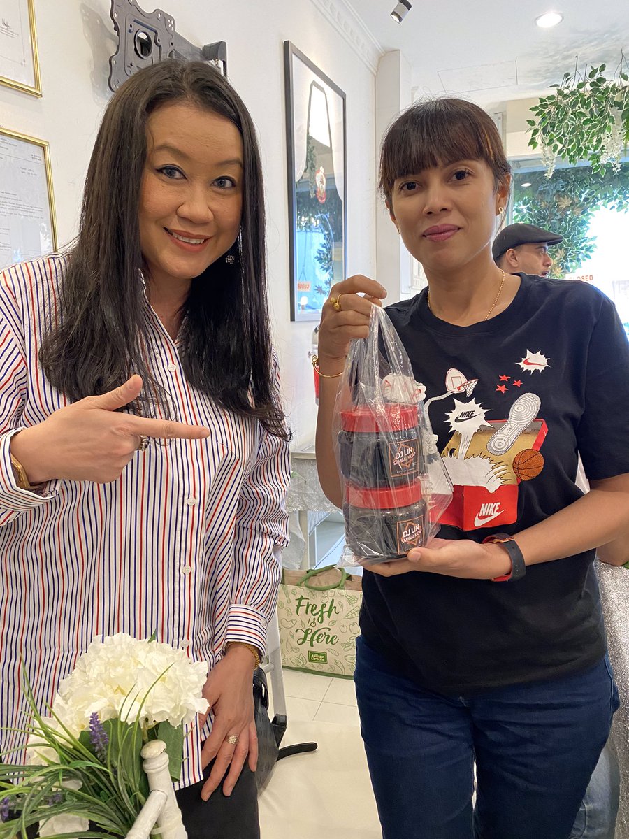 djlinsuriacinta's tweet image. Yeayy👏mereka dah rasa #sambalkicap  #djlin 🤩Dapatkan sekarang🌹#cod sekitar #lembahklang &amp;amp; #courier  seluruh #malaysia 😍✌️kecik RM8 &amp;amp; besar  RM13 (belum masuk kos cod &amp;amp; pos ya🥰)  @fRauzann di 017-2470473 #djlinberniaga #sambalkicapdjlin #djlinjualsambalkicap