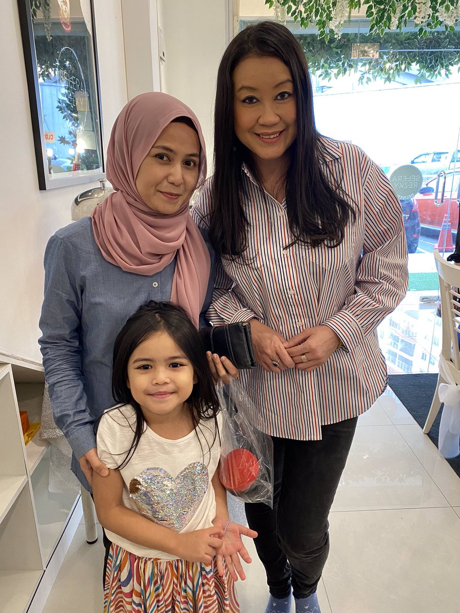 djlinsuriacinta's tweet image. Yeayy👏mereka dah rasa #sambalkicap  #djlin 🤩Dapatkan sekarang🌹#cod sekitar #lembahklang &amp;amp; #courier  seluruh #malaysia 😍✌️kecik RM8 &amp;amp; besar  RM13 (belum masuk kos cod &amp;amp; pos ya🥰)  @fRauzann di 017-2470473 #djlinberniaga #sambalkicapdjlin #djlinjualsambalkicap