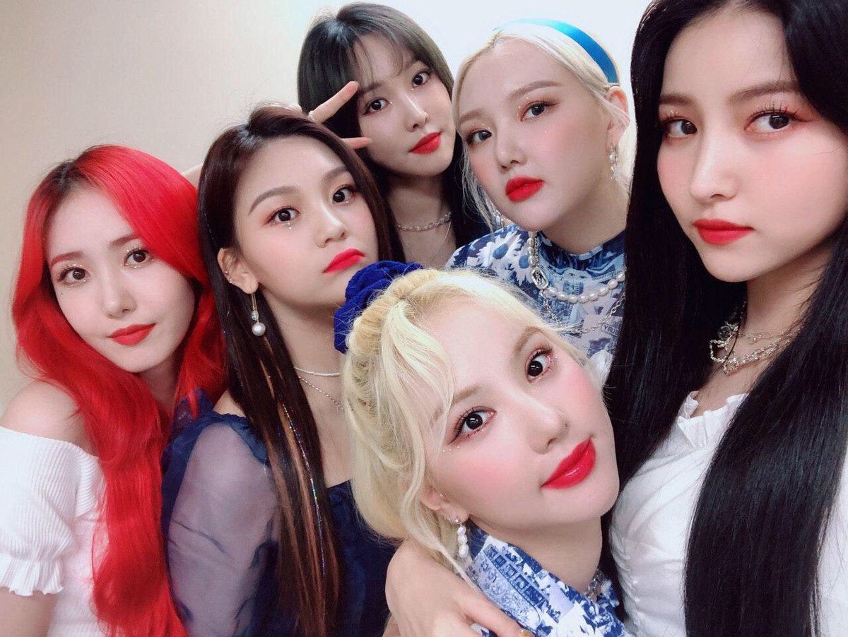 ChoiYunaBR's tweet photo. [FOTO] 270620 | Atualização na conta oficial do @GFRDofficial no Twitter.

“Vamos ver 👀 nosso BUDDY 💗 Torcendo mais do que a última vez
Eu quero saber o quanto vocês melhoraram 🤩 
#GFRIEND sempre cuida de você 
Prepare-se para a noite 💜⚪️💙 de hoje 📣”

#pepsishowcase https://t.co/pwBoF4TAZw