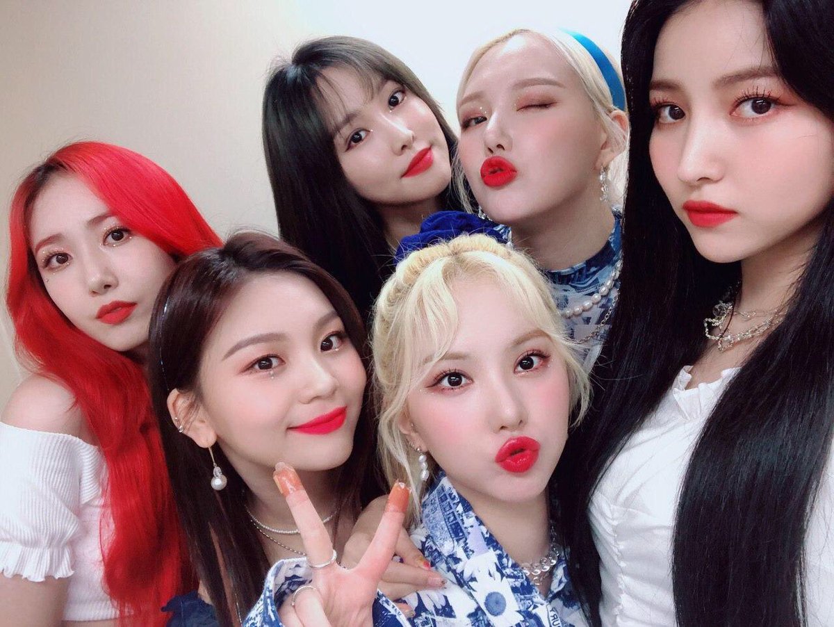 ChoiYunaBR's tweet photo. [FOTO] 270620 | Atualização na conta oficial do @GFRDofficial no Twitter.

“Vamos ver 👀 nosso BUDDY 💗 Torcendo mais do que a última vez
Eu quero saber o quanto vocês melhoraram 🤩 
#GFRIEND sempre cuida de você 
Prepare-se para a noite 💜⚪️💙 de hoje 📣”

#pepsishowcase https://t.co/pwBoF4TAZw