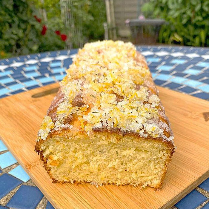 Lemon &amp; Thyme Drizzle Loaf 🍋 🌿
