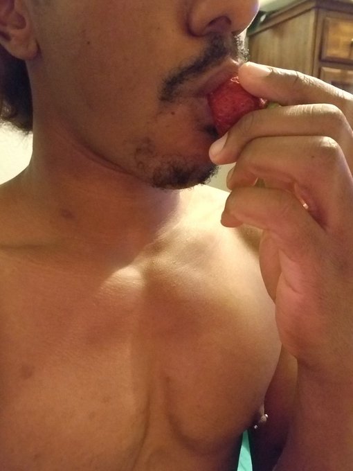 Good Morning! Anybody Hungry? https://t.co/XcqHOAXGxI<a href="/tag/yearoftheox"class="tags"><span>#yearoftheox</span></a>