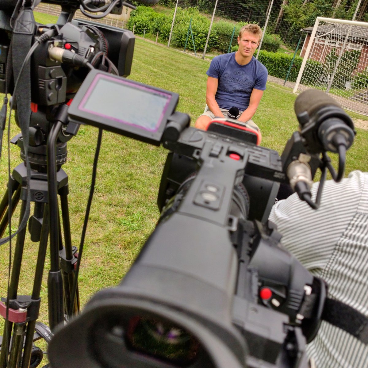 SPORT BREAK ⚽ | Ce lundi, pour la dernière de la saison, Gradins accueillera Clément Moors. Footballeur bien connu de la région, le buteur du RFC Meux (D2 Amateurs) a autrefois fait les beaux jours du Racing Jet Wavre et du Wallonia Walhain. Rendez-vous ce lundi à 20h sur TV Com