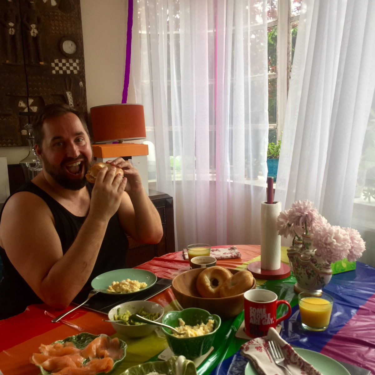 t4rdis's tweet photo. 🏳️‍🌈🖤❤️🧡💛💚💙💜🏳️‍🌈 

Happy #Pride from our home to yours! I’m not sure we have nearly enough rainbows in our living room – we are certainly putting the gay in Cricklegay today, that’s for sure! 

🌈🖤❤️🧡💛💚💙💜🦄 

▶️🏳️‍🌈 #GlobalPride https://t.co/j9q81Anilp https://t.co/lSNQO0rsv2