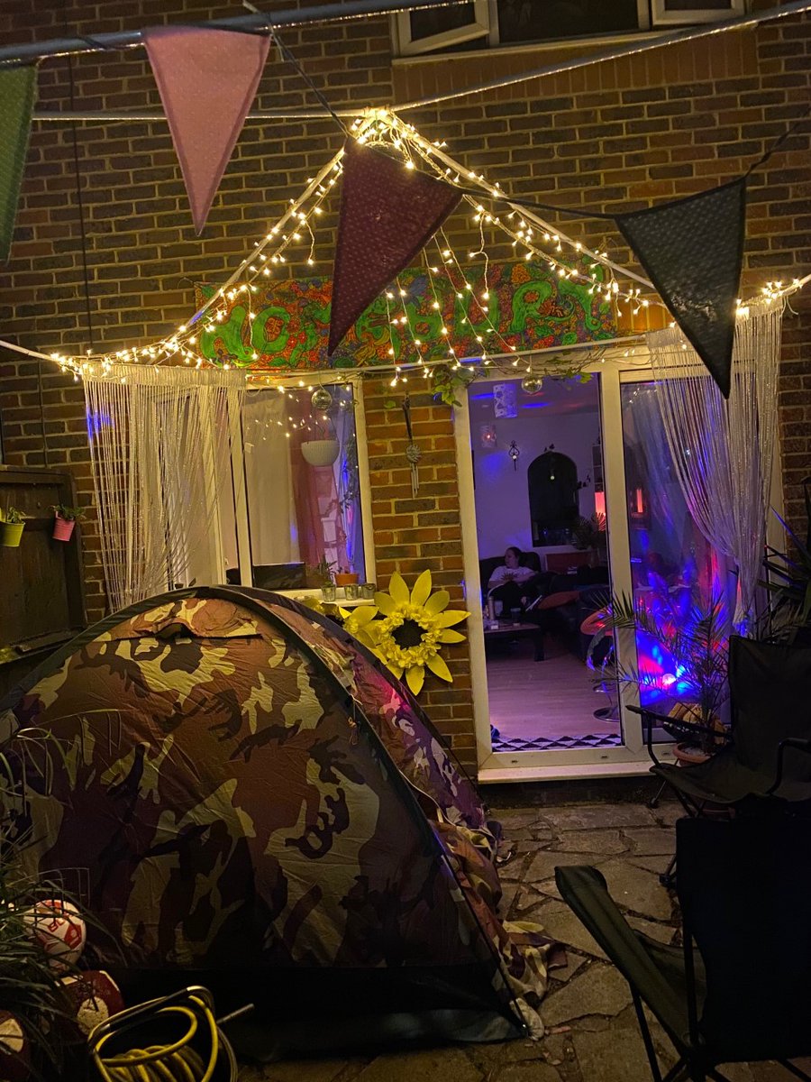 Arleneniamh's tweet photo. Homebury 2020 #Glastonbury #GlastonburyAtHome  #Glastonbury2020 #GlastoAtHome #Homebury @emilyeavis @laurenlaverne @BBC6Music https://t.co/u1bREI7pTm