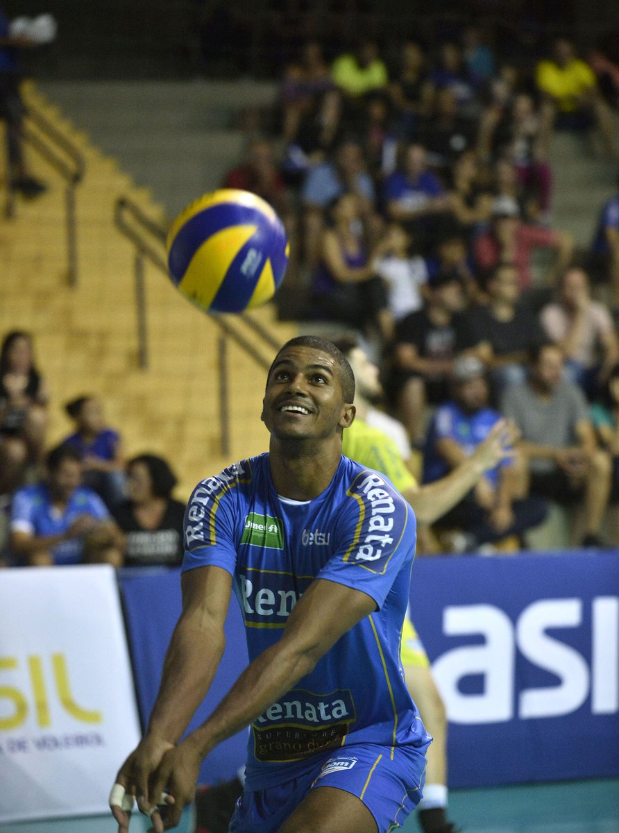 VoleiRenata's tweet photo. Hoje é dia do esporte que nos ensina e nos inspira todos os dias. Aquele das dificuldades de encarar um bloqueio, do capricho em acertar um levantamento, mas também do prazer e alegria no contato com a bola https://t.co/srWmuBuB58