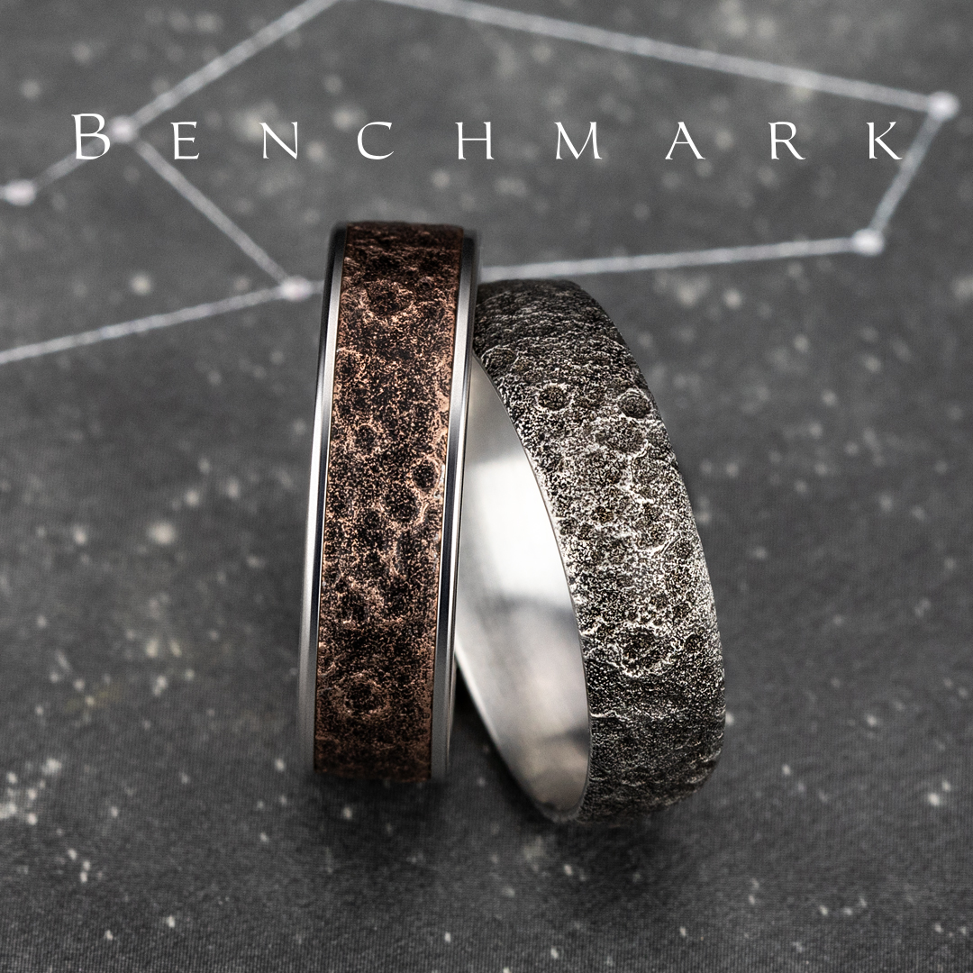 #Because #YoureOutofThisWorld and #ILoveYou #TotheMoonandBack...#Benchmark #mensbands #favebands #weddingbands
pavandbroome.com/wedding-bands/…