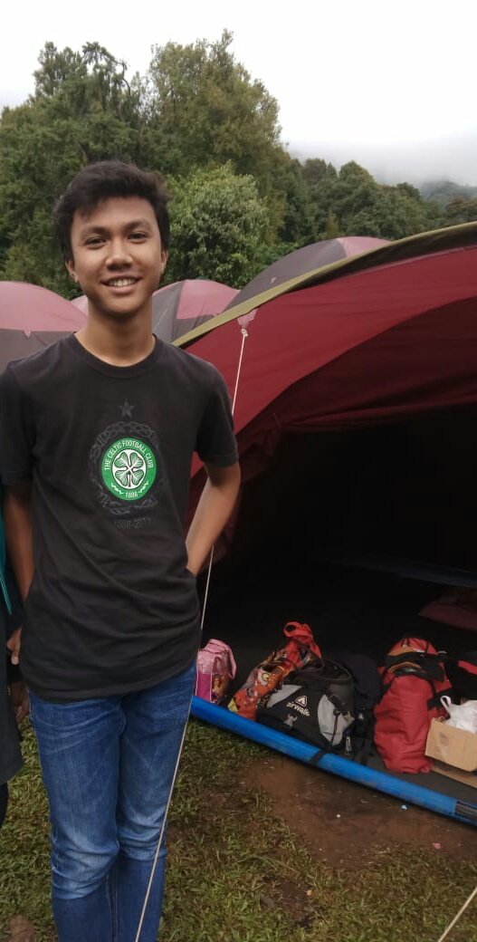 jooseph_'s tweet photo. @radenrauf firstt time, gapunya foto sendiri yg keren wkwkwkw crop ajalah lagi foto sama emak #LoveStory https://t.co/NEzDbpUmoP