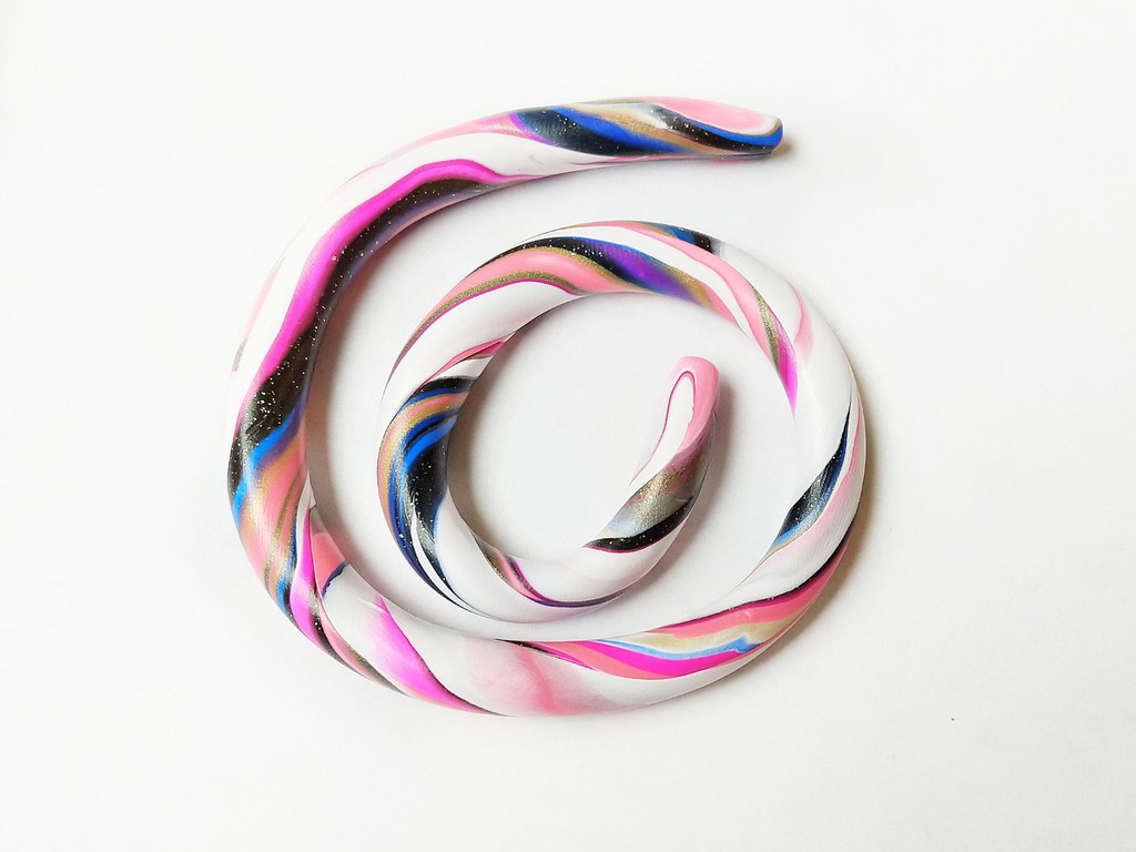 SavvyAtHomeMom's tweet image. And if you're not into crafting, well, you wouldn't be reading this post – you'd just buy the dang earrings!So, artist to artist, I'm happy to share my technique with you as well as some tips I've learned along the way.

Read more 👉 lttr.ai/TGnm

#earringdiy