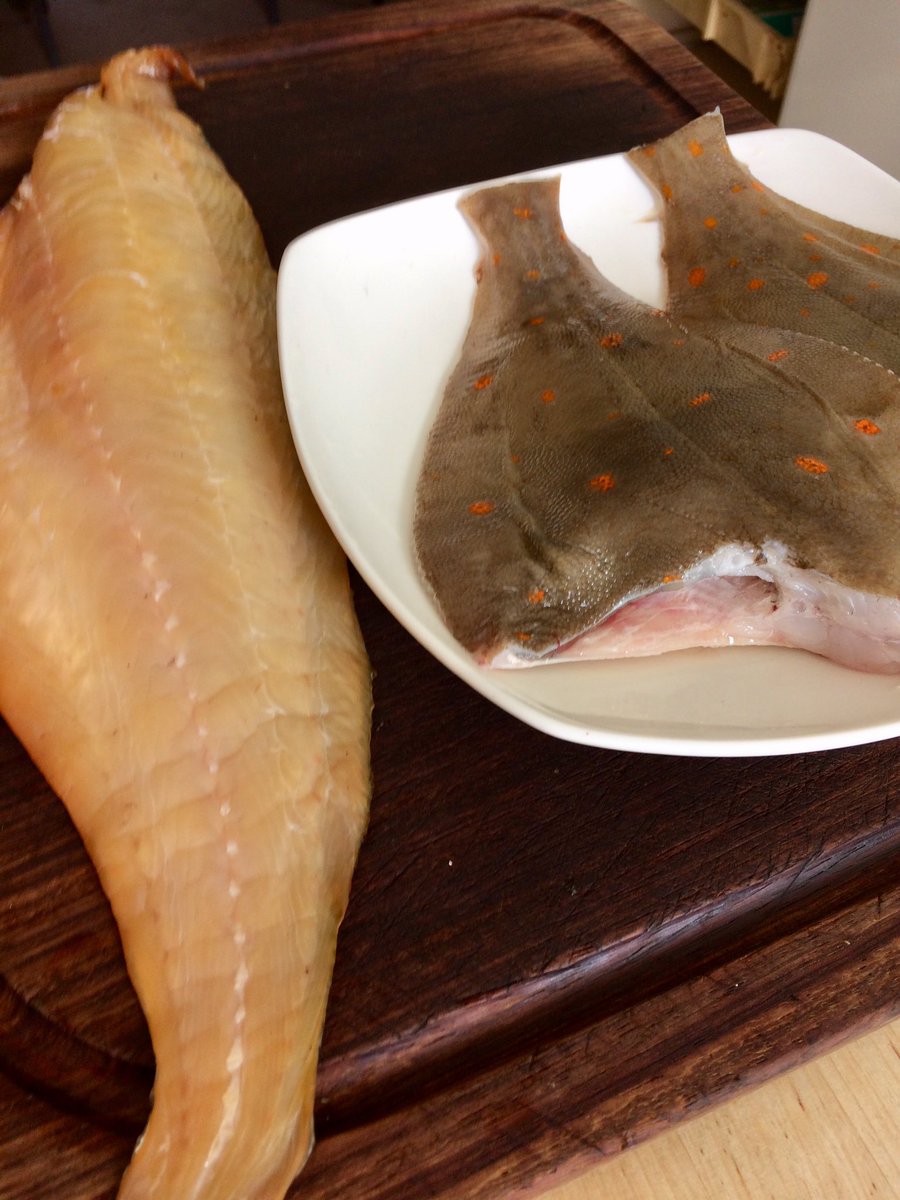 Amazing #Local #Hastings plaice from the #OldTown fish huts. Then to the #smokery for wonderful #haddock for tonight’s risotto. @ArcadeFisheries @fishisthedish @BaconBoy1989 #sussex #seafood #eatmorefish @LoveBritishFood