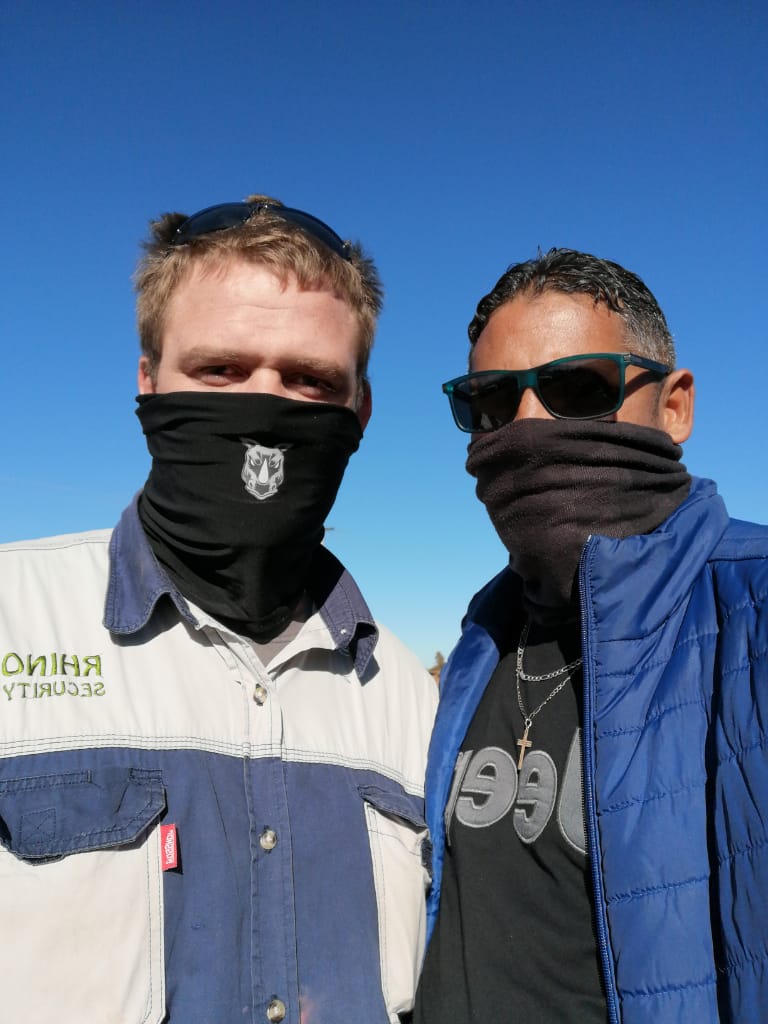 SAPoliceService's tweet image. #sapsNC Off-duty policeman attached to Kathu Crime Prevention placed himself on duty while being on leave to assist a member of Rhino Security to recover a Nissan bakkie that was reported stolen in Kathu last night. A 35-year-old man was arrested. NP
saps.gov.za/newsroom/msspe…