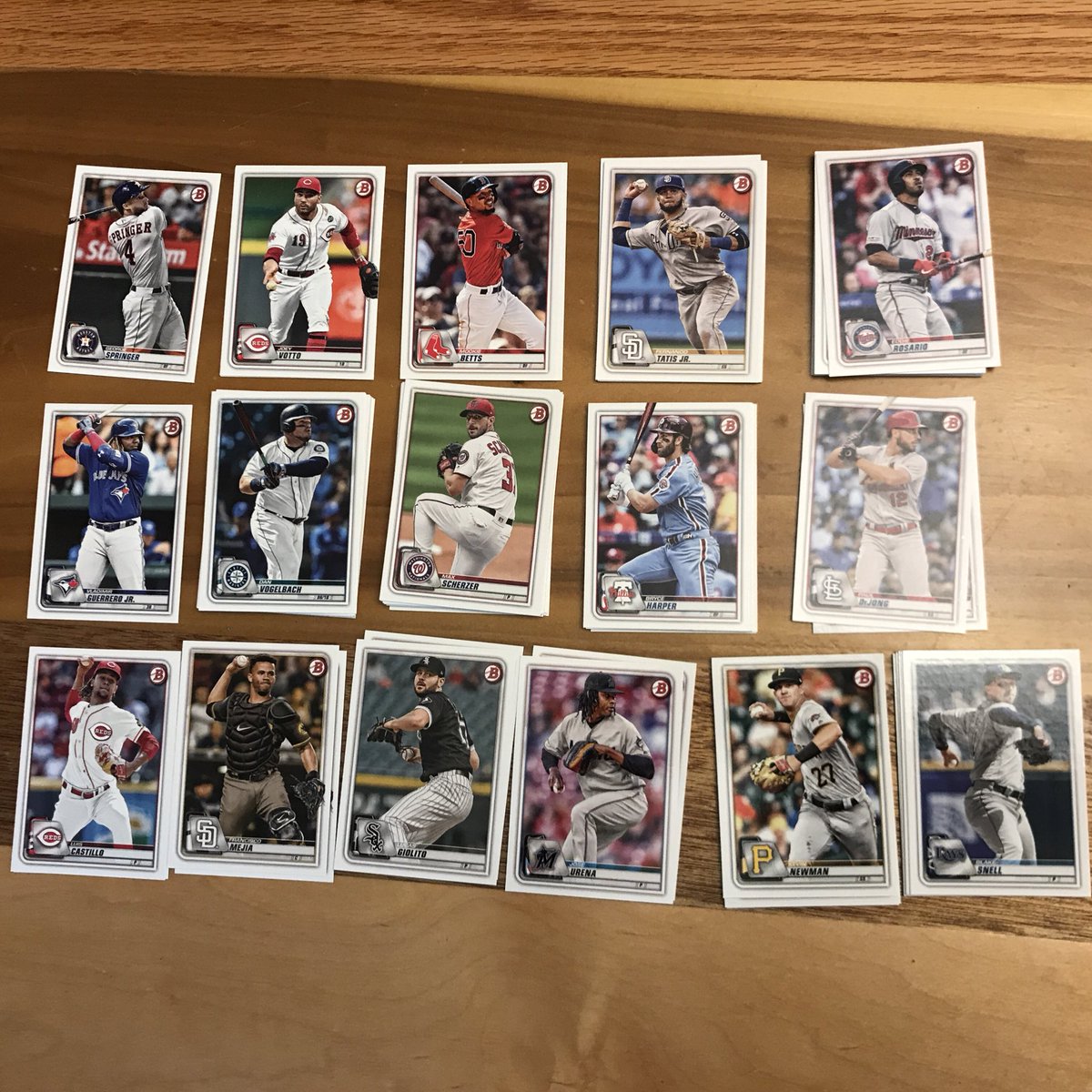 Bowman Base cards, tell me what numbers your looking for. Selling for $0.25 ea.  #rosellsales  @hobby_connect  @mlbhobbyconnect  @hobbyconnector