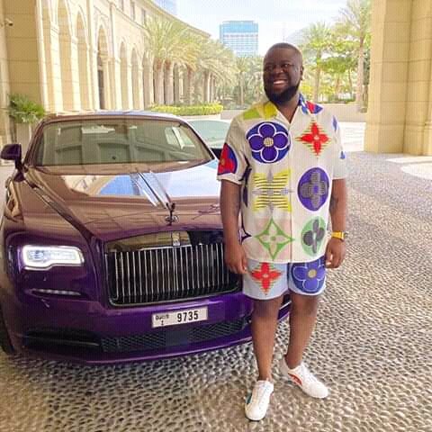 Benjazzzy's tweet photo. Who  wore it beta? 
#MalalaDownFall #BlackLivesMatter #COVID19 #obasonjo #ArmedForcesDay #TrumpTreason #MasculinitySaturday #ArmedForcesDay #SaturdayMotivation #davido https://t.co/DtN1X18Xkw