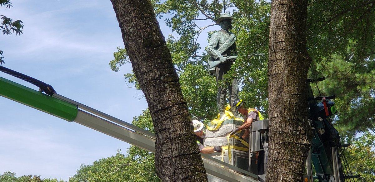 The Confederate monument in Haymount I wrote about recently is being removed. Bruce Daws, city historian, says it is owned by private parties who are going to place it in storage.  #ConfederateMonuments