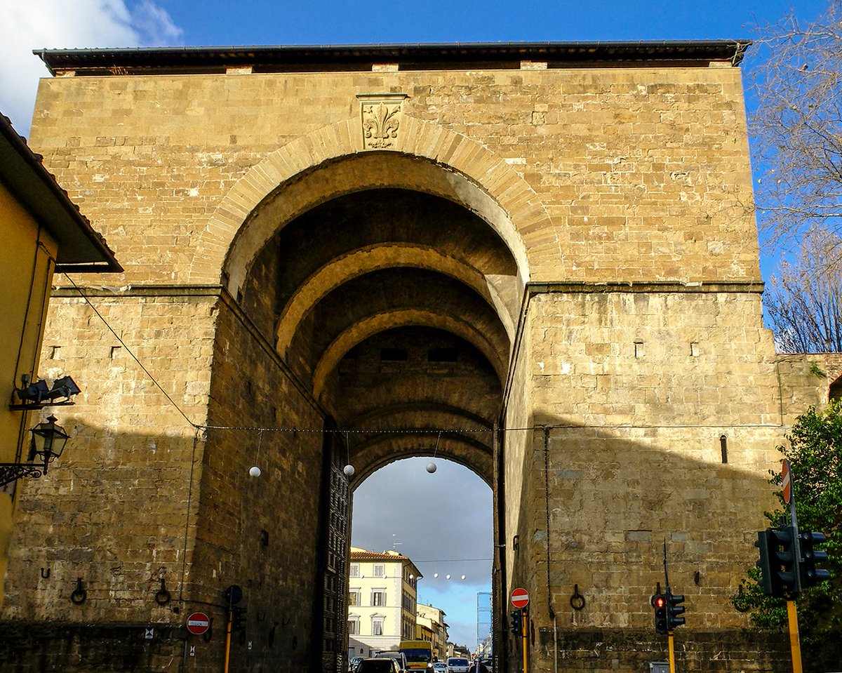 Porta San Frediano – Gate to Pisa and where John the Baptist was spotted blessing the city in 1363