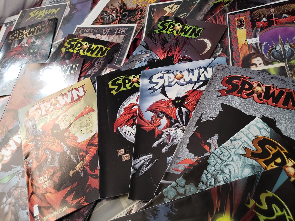 IKOTHERAINMAN's tweet image. @Todd_McFarlane created my favorite comic book character of all time, and yesterday I inherited over 200 issues of this legendary comic book series from my best friend! 

Adding all of these along with my collection, I now own almost every Spawn comic book ever printed!!!