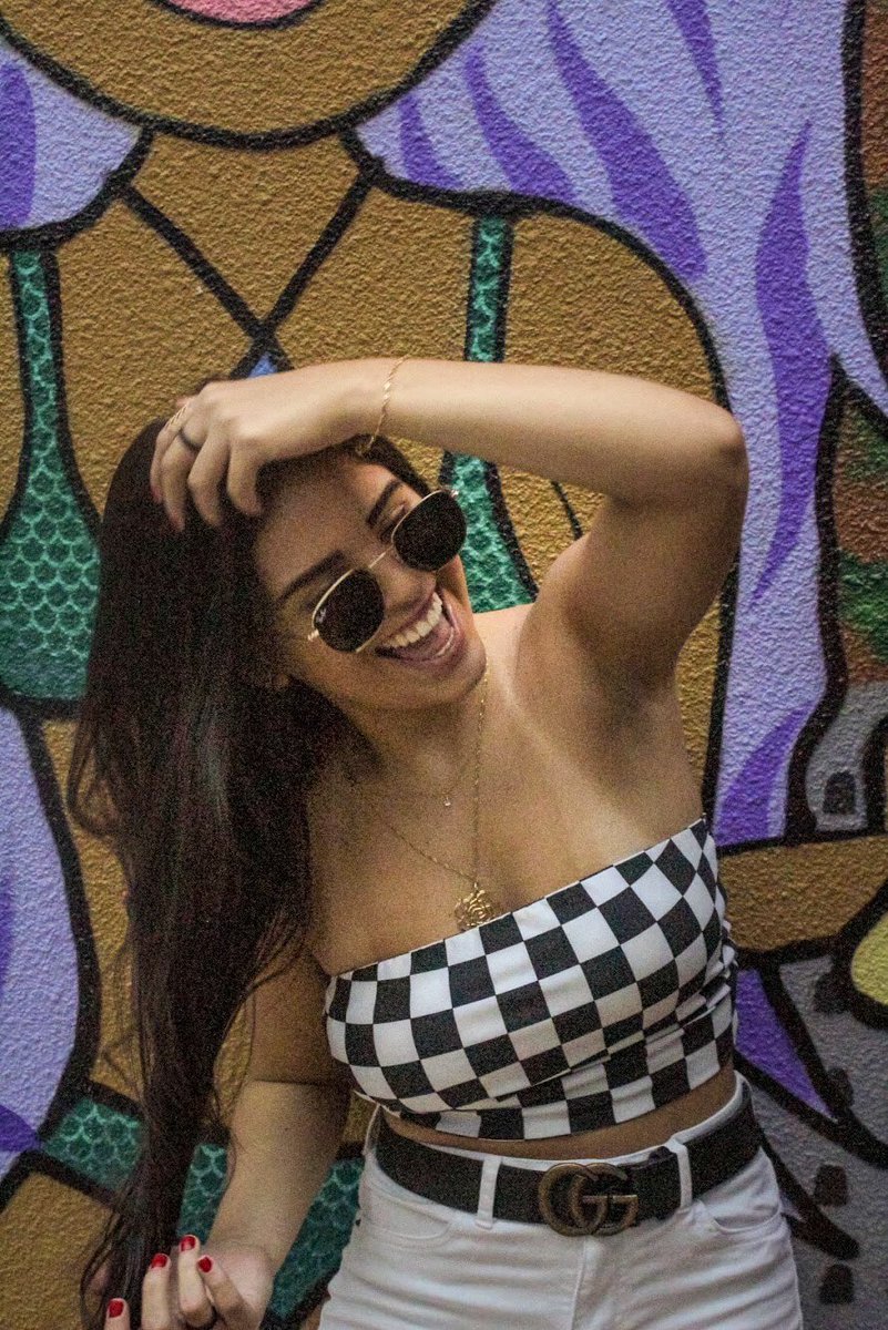 rlm_studio's tweet photo. “Se for pra ter rugas, que seja de tanto sorrir...”
.
.
.
.
#ensaiofotografico #Fotógrafo #Ensaios 
Modelo: @tifanyfaner 
Fotos por: @rlm_studio https://t.co/HxIUXr9HHJ