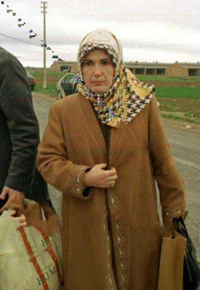 <a href="/AdayEsat/">Esat Aday</a> @Capulcu_S_Y @DENIZ_BA_RAN @f1_g3n <a href="/Aslican33/">tcyldz</a> <a href="/NevresteAslan11/">Nevreste Aslan</a> <a href="/ertasramazan1/">ramazan ertas</a> <a href="/ZSoytan/">Zuhal Soytan</a> <a href="/nesrinertass/">Nesrin ertas</a> @muallayass @Berfinim_Deniz <a href="/zllktlr/">Zülal Kutluer</a> <a href="/pek20862298/">İpek</a> <a href="/kisacaanne/">özgür martı</a> <a href="/AtakiziSeher/">Seher🇹🇷</a> <a href="/hzlandrc/">katalizör</a> <a href="/karakum_ergun/">Ergun karakum</a> <a href="/62Fgn/">Figen</a> <a href="/CENGPASAVLI/">T.C 19MAYIS</a> @Zkorkmaz1962 <a href="/lamiyaaaa/">lamia✌️</a> <a href="/MMuessesan/">Conkbayırı</a> <a href="/hakkisallier/">TC hakkisallier</a> @Yalniz_Dervis <a href="/NevresteAslan8/">Nevreste Aslan</a> @SeherdoganD <a href="/ayseucar5/">🇹🇷Ayşe UÇAR</a> <a href="/krdnzkaya/">BOZKURT KAYA</a> <a href="/VatandasCahil/">Cahil Vatandaş</a> <a href="/mediha_zafer/">mediha zafer</a> @tcserap13 <a href="/ozgensm/">ayçiçeği .....#T.C.#Herseyguzelolacak</a> <a href="/Gulcinf1/">Gulcinf</a> <a href="/muratil11/">T.C. Murat ÇİL</a> @yassiyassim <a href="/COUNTRY_Erturk/">perihan gülsen</a> <a href="/_ozgecan/">Nefes 🇹🇷 TEK AŞK 💖👉ATATÜRK 🇹🇷 💖</a> @DemSultan <a href="/OnbasiHalide/">Onbaşı Halide</a> <a href="/kadturay/">İmgeye Meraklıyım</a> <a href="/TCZeynepCapulcu/">TC_ZeynepÇapulcu#MKA</a> <a href="/SSSBBL777/">@SSSBBL777.</a> <a href="/_asii_i/">KELEBEKLER DE AĞLAR 🇹🇷 ATATÜRKÇÜ🇹🇷</a> Nereden nereye...
Emine Erdoğan Pınarhisar cezaevinde kalan eşi Recep Tayyip Erdoğan'ı H....s çantasıyla ziyaret ederken...
                                                         1999 
.iyi geceler can abim..