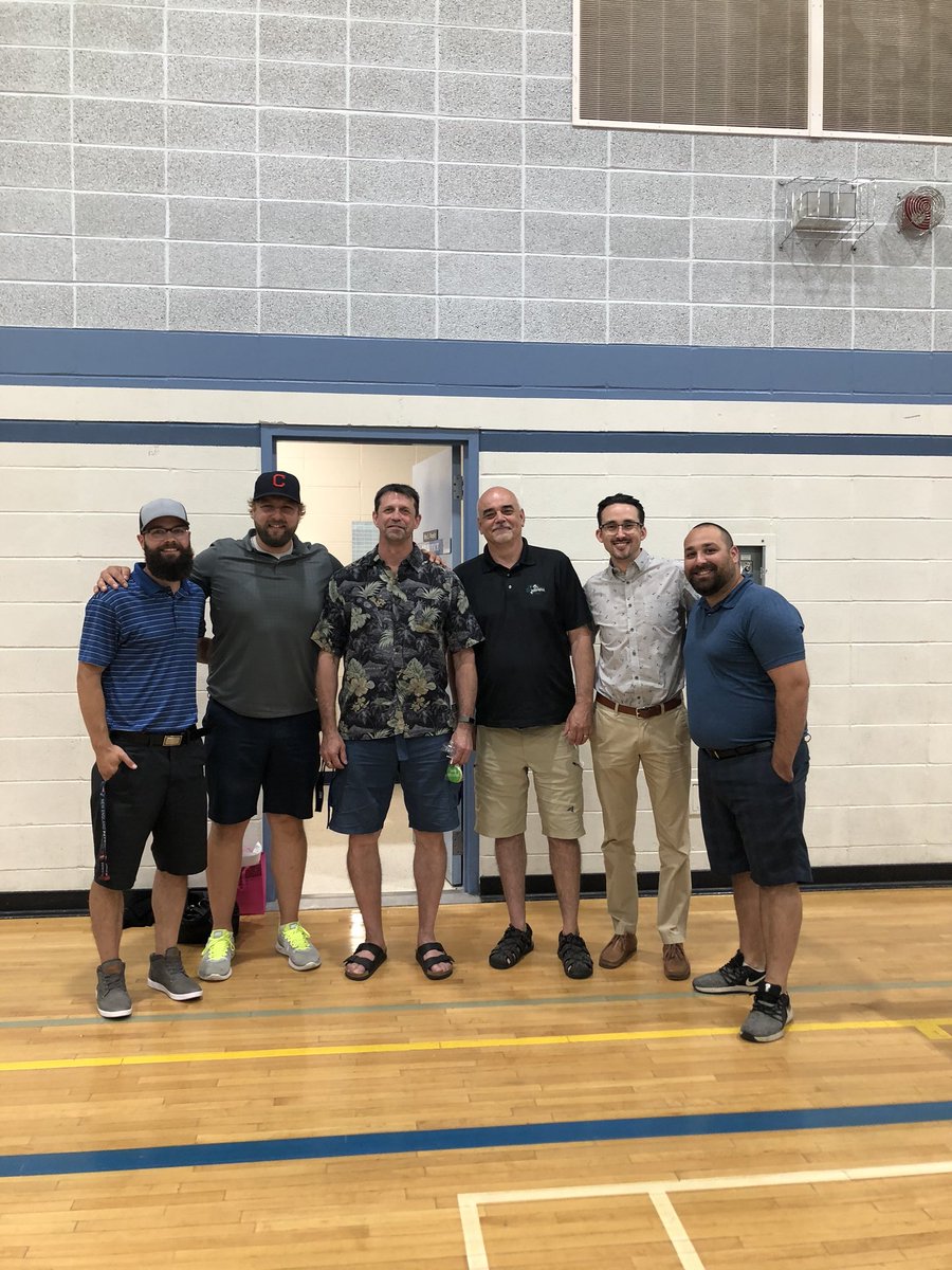 STAthunder's tweet image. Congratulations to Jeff Miller and Cam Chauvet on their retirement! You will be missed. Lunch time sports talk will not be the same without you 🤪 Wish you nothing but the best on your next journeys! #ecsrdstrength