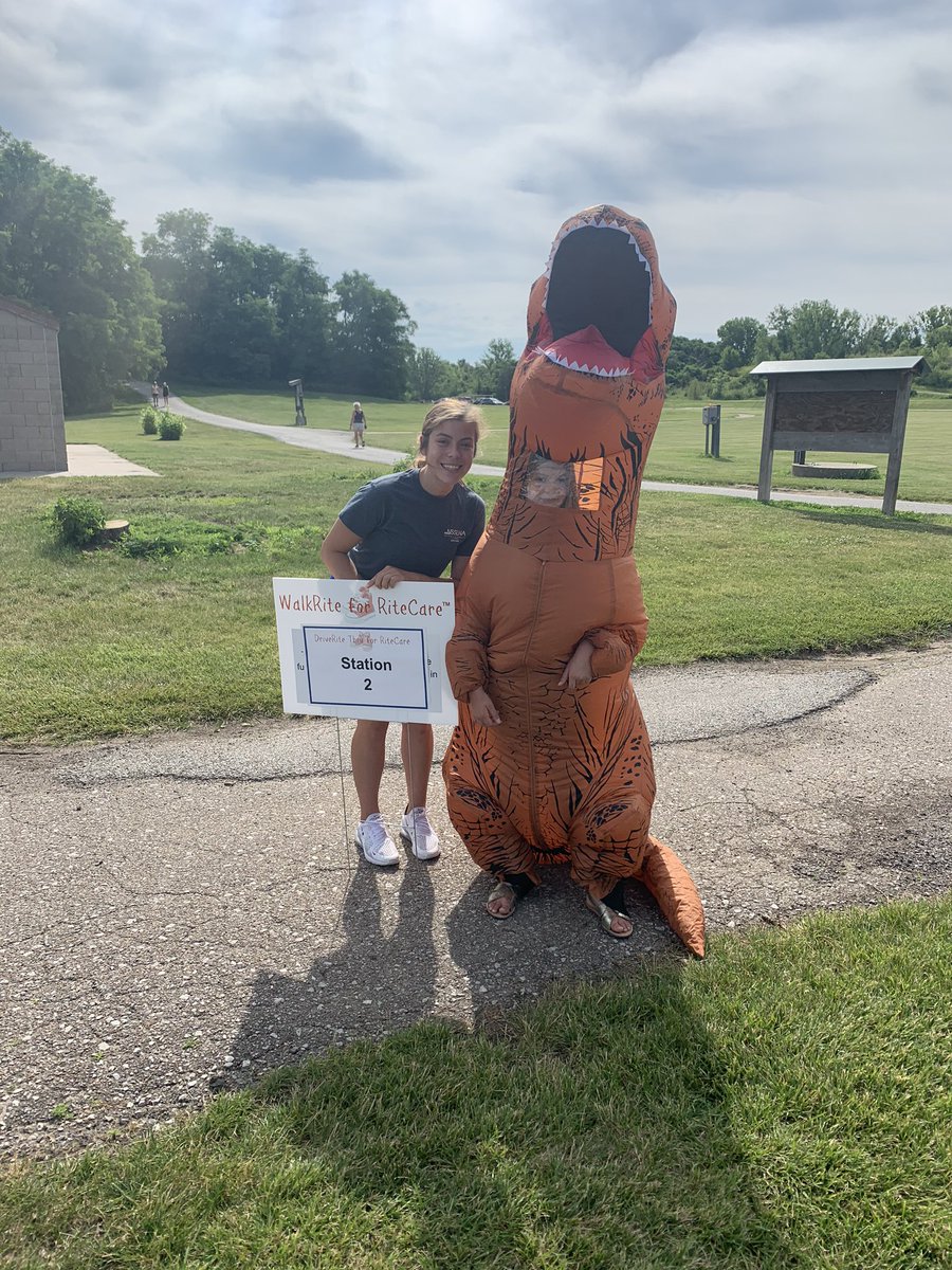 unonsslha's tweet photo. What a beautiful day for Drive Rite Thru for RiteCare! We all had a blast and enjoyed the sunshine ☀️ @unmc_mmi @RiteCareNE @NSSLHA https://t.co/eBp4tGkt2E