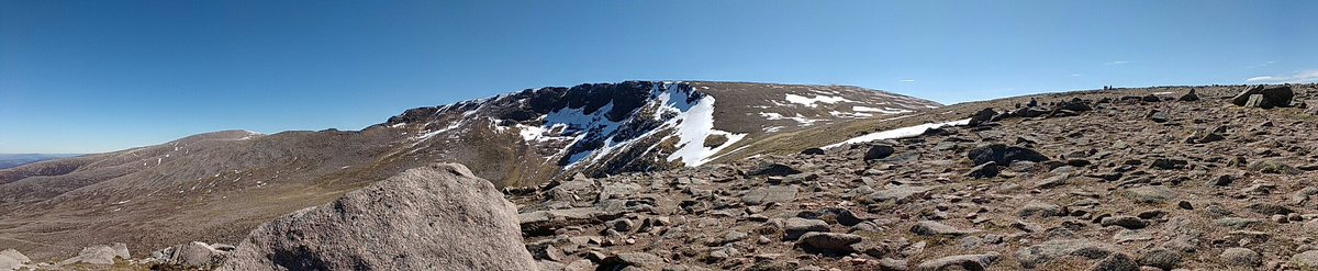 oneeyedlizzie's tweet photo. @ArtyBagger The Cairngorms (should be in Elphin for some Assynt joy this weekend😢) #ReturnToTheMountains https://t.co/p0kg9I1DFf