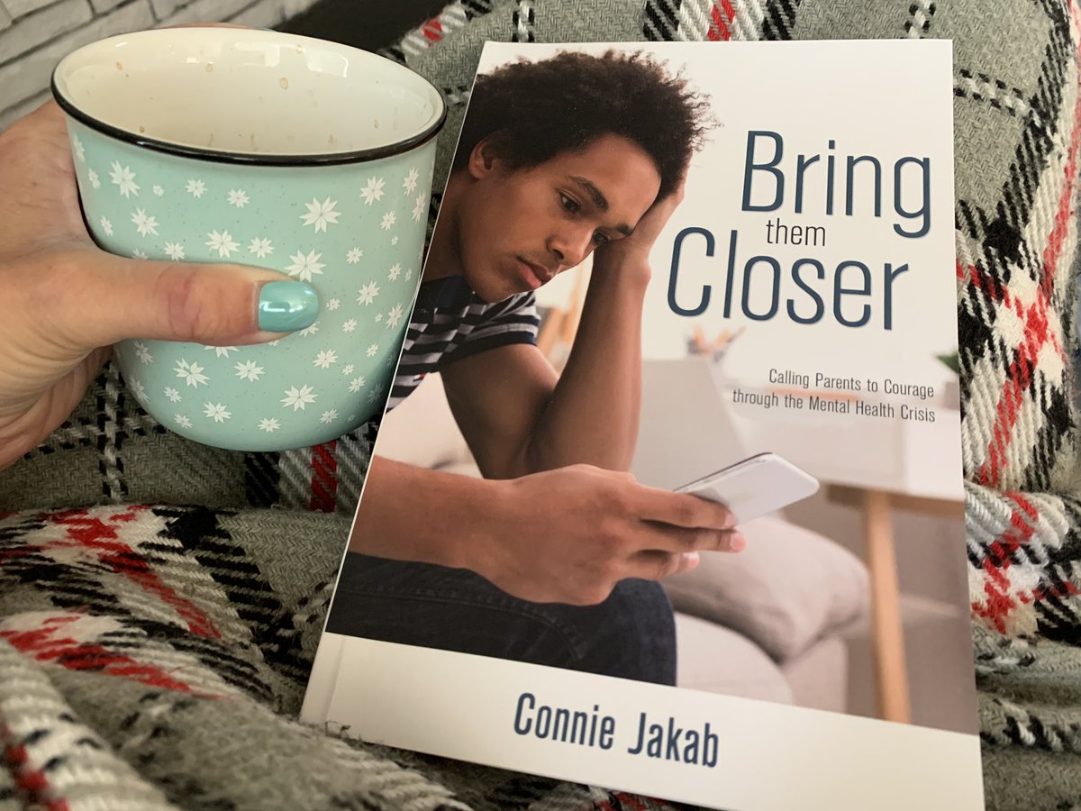 HonestHopeBlog's tweet image. Digging into @ConnieJakab’s new book. 

“When you step out of just choosing to ‘fit in’, you’ll ruffle some feathers...
It’s time for you to think about what impact you make when you’re NOT fitting in. Do you dare?”

#mentalhealth #parenting #bringthemcloser