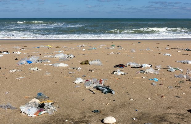 MikePannett's tweet photo. Say 27th of June 2020. Unfortunately our once proud country has gone nuts 🇬🇧 Protests about anything that can be latched onto - parties turning violent - the floor now the new bin - protecting the NHS out of the window.......I could go on. #TheSilentMajority RT if your normal 👍🏼 https://t.co/Fg1BrjJREn