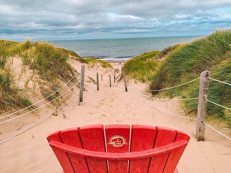 Bring your Parks Canada memories home 🏠 with a red chair. Not only will it remind you of awesome memories💭 as you kick back and relax, but you'll also be supporting Canadian 🇨🇦 manufacturers. These recycled ♻ chairs are made in Canada! 🍁🤗 📷 @miss_feltis