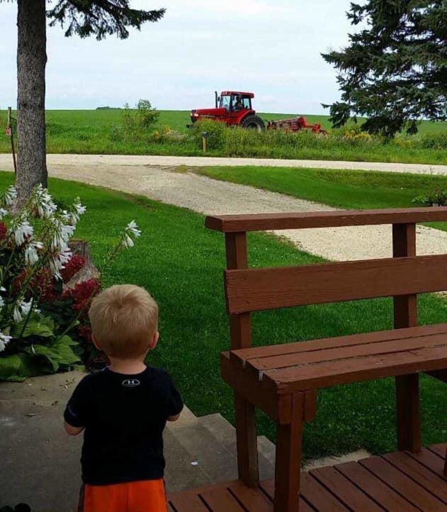 Case_IH's tweet photo. Farming isn’t just about working through another growing season. It’s about family too. Show us your #RaisedRed family! Photo courtesy of Dalton H. https://t.co/tok9X2WA8s