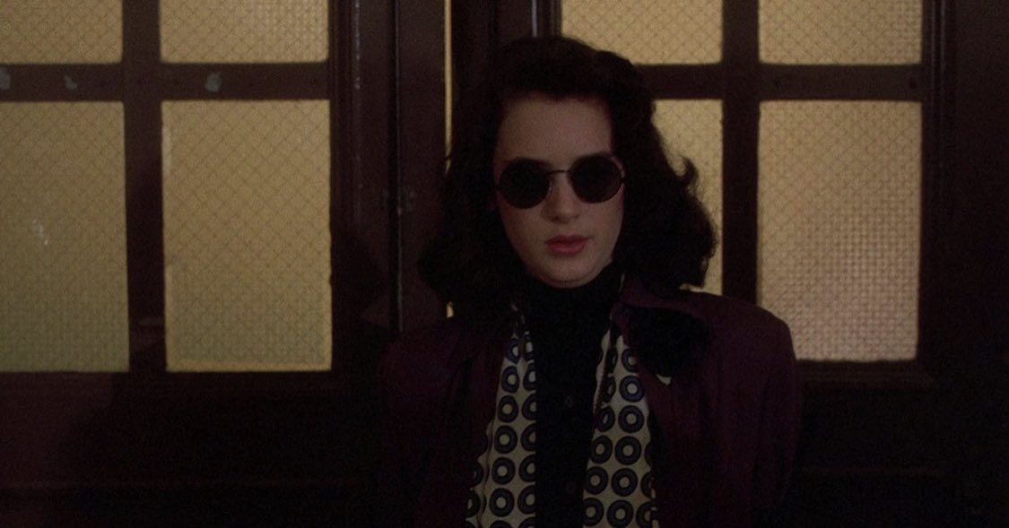 coolgirling's tweet photo. exactly winona ryder in heathers https://t.co/ZNEk9juCga
