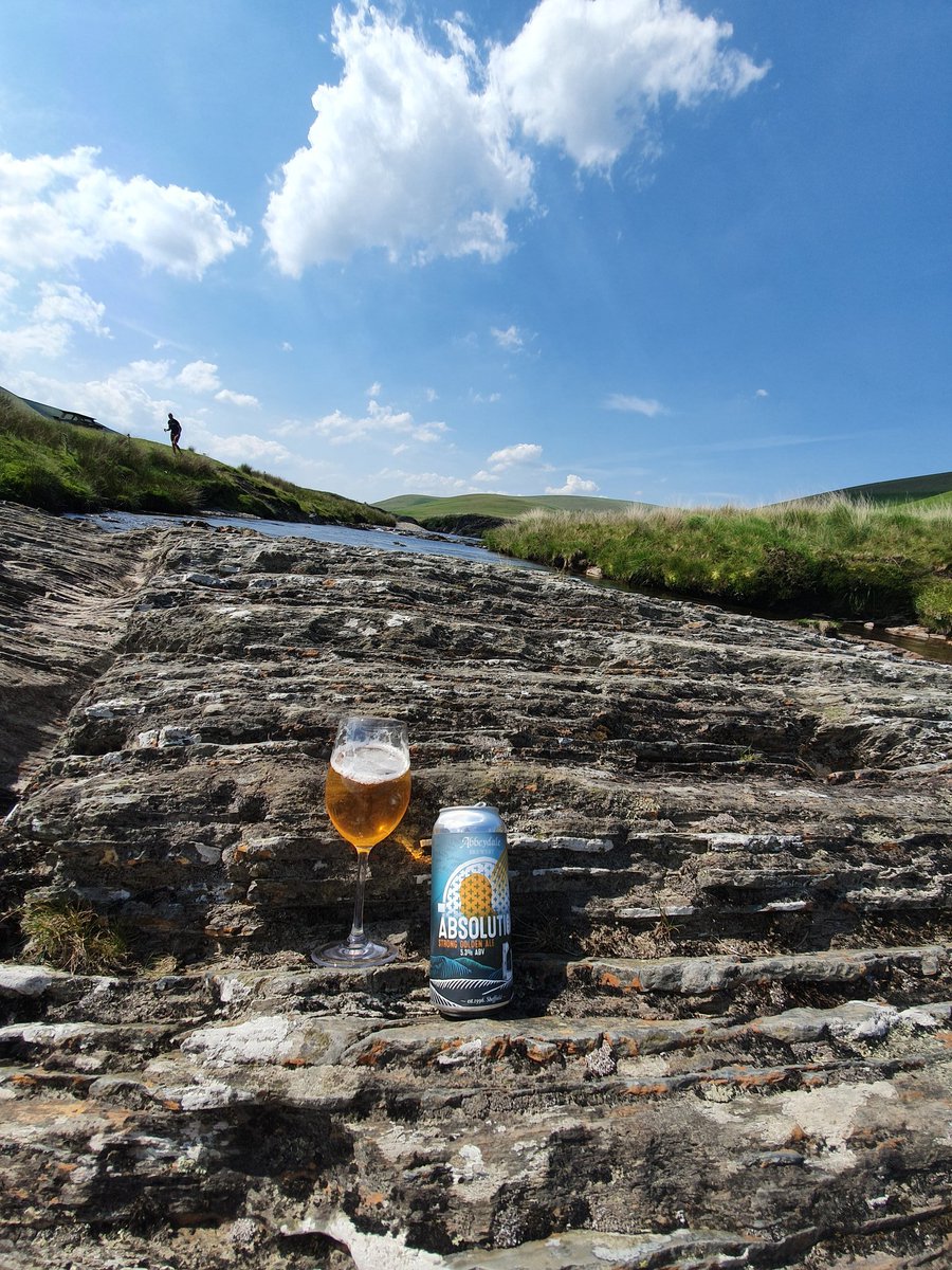 nightmarehill24's tweet photo. @AbbeydaleBeers somewhere in Wales there is a,fine beer sitting in equally fine surroundings #brewery #lockdownbeer #local #abbeydalebrewery #makinggoodthingsbetter https://t.co/EukANegl1M