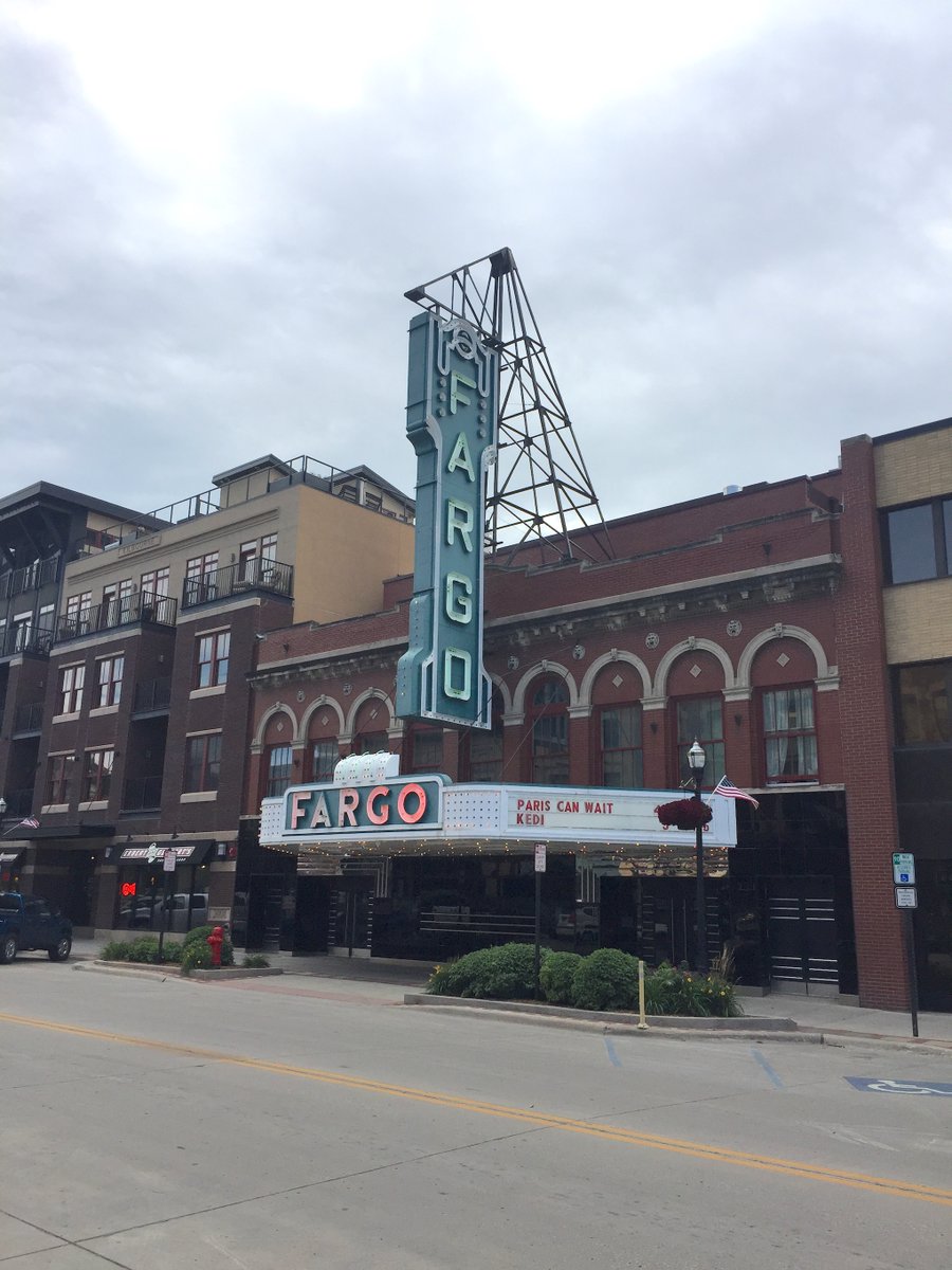 Lunch on 27/6/17 was in exotic Fargo, so named because of what it looks like the railway line does. We dined at the Wurst Beer Hall, which I have to go back to as the fact we were driving meant I couldn't have the "Bacon Flight with Beer Pairings", and had to settle for sausages.