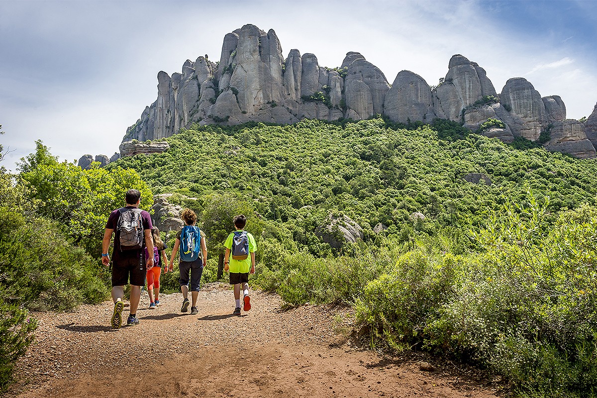naciodigital's tweet photo. Ganes d'acabar d'aprofitar el cap de setmana? Et proposem 10 tastets per descobrir el Bages (@bagesturisme)

👉 Montserrat, Cardona, Mura, Manresa, romànic, les experiències enoturístiques de la @dopladebages… i molt més https://t.co/QmJSG4pEMG https://t.co/wglzChl9WW