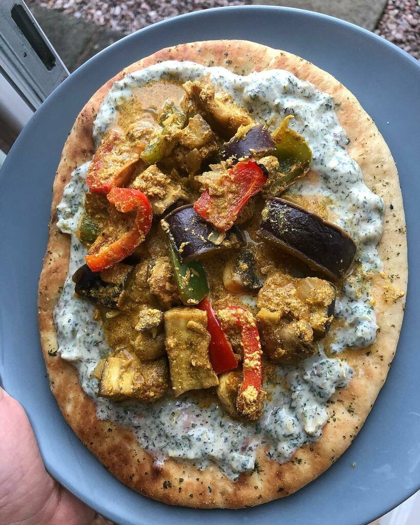 MattyBBakes's tweet image. @thespicetailor tinkered with recipe for curried veg naan bread with mint yoghurt sauce. Could of well eaten two of these bad boys! 👏🏻❤️👍 #currynight #spicetailor #capsicum #gayboy #gaycouple #gayblogger #blog #blogger #bloggers #liverpool #liverpool… instagr.am/p/CB8guFpH_gk/